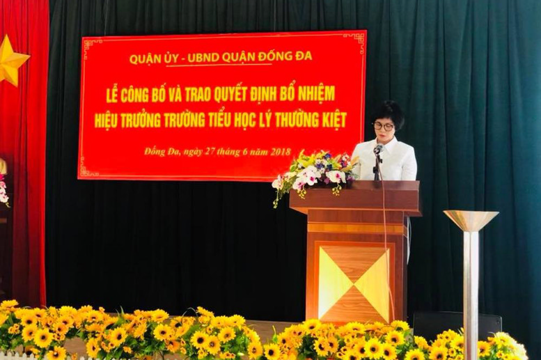 Cô giáo Đặng Thị Mai - Tân Hiệu trưởng trường tiểu học Lý Thường Kiệt phát biểu