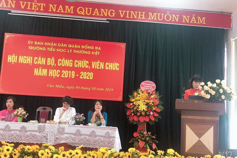 Đ/c Hoàng Thị Hảo - Chủ tịch Công đoàn ới Quy chế dân chủ trong nhà trường