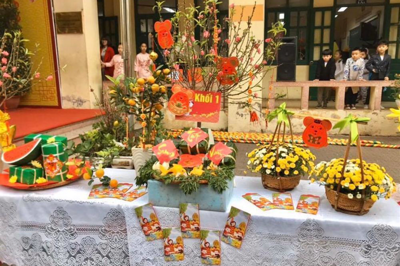 Góc trưng bày Tổ 1