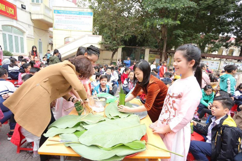 Phần thi Gói Bánh chưng - Tổ 5