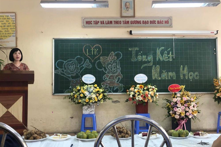 Đ/c Nguyễn Linh Chi - Hiệu trưởng nhà trường