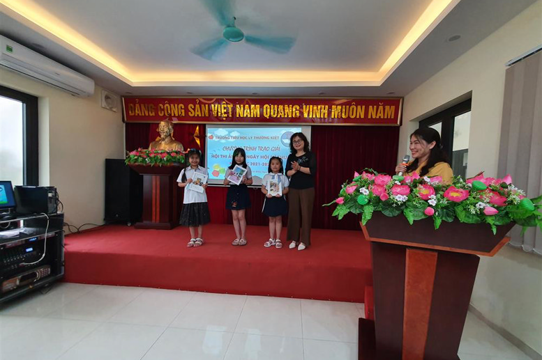 BTC trao giải Nhất và Nhì Hội thi ảnh "Kỉ niệm thân thương"
