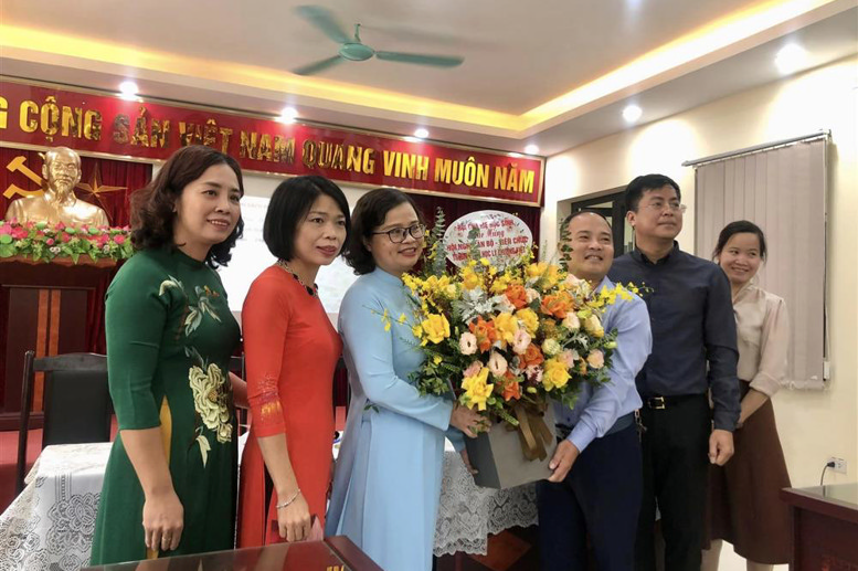 Hội Cha mẹ Học sinh chúc mừng Hội nghị