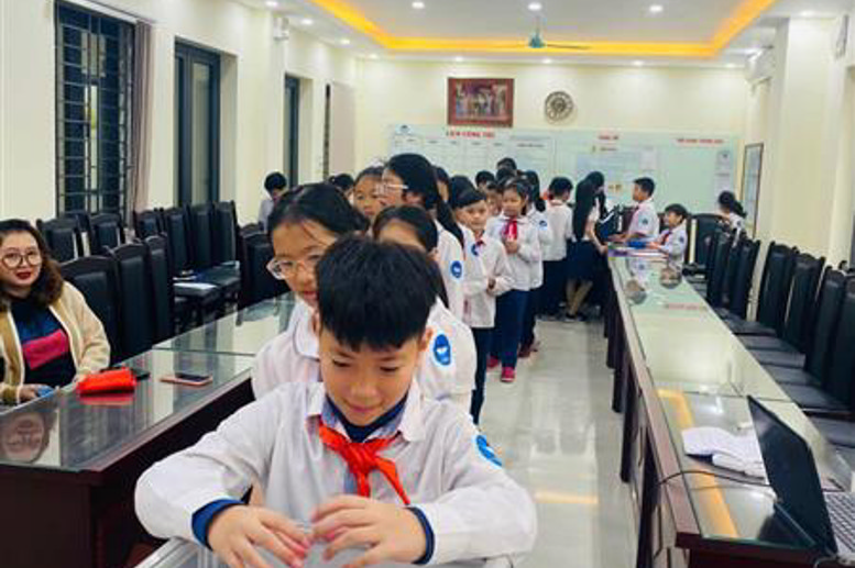 Đại hội tiến hành bỏ phiếu