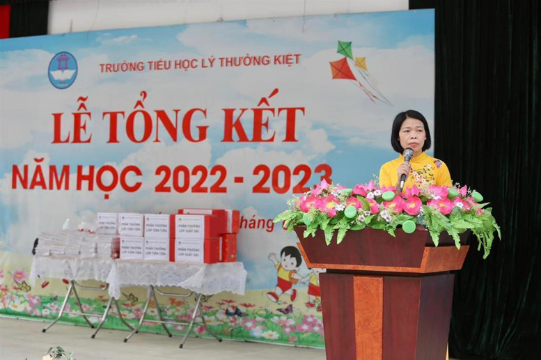 Cô giáo Đào Thanh Xuân - Phó Hiệu trưởng nhà trường
