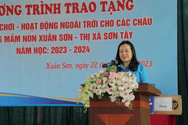 Đ/c Lê Thị Kim Huệ - UVTV, Chủ tịch LĐLĐ Quận Đống Đa