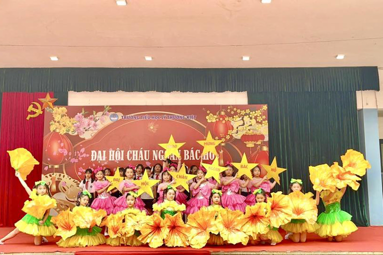Đại hội Cháu ngoan Bác Hồ